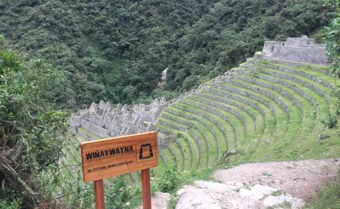 Andes Hike through the Peruvian mountains