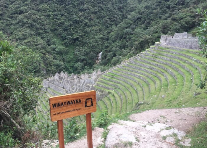 Andes Hike through the Peruvian mountains